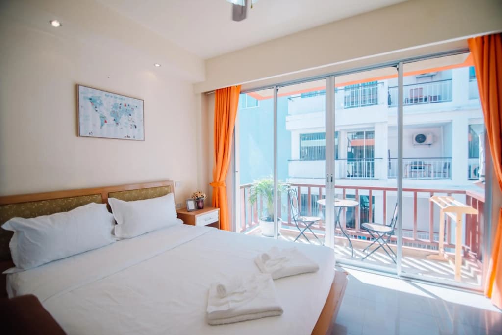 Patong Beach Side Hotel - photo 2