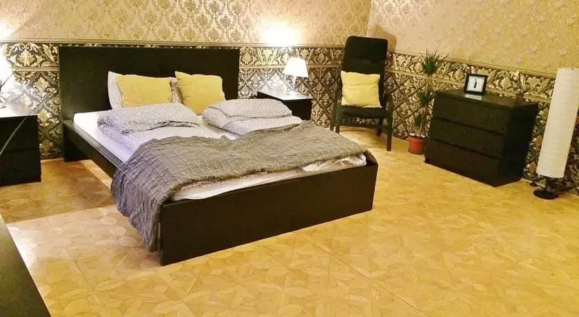 Romantic Budapest Apt - photo 7