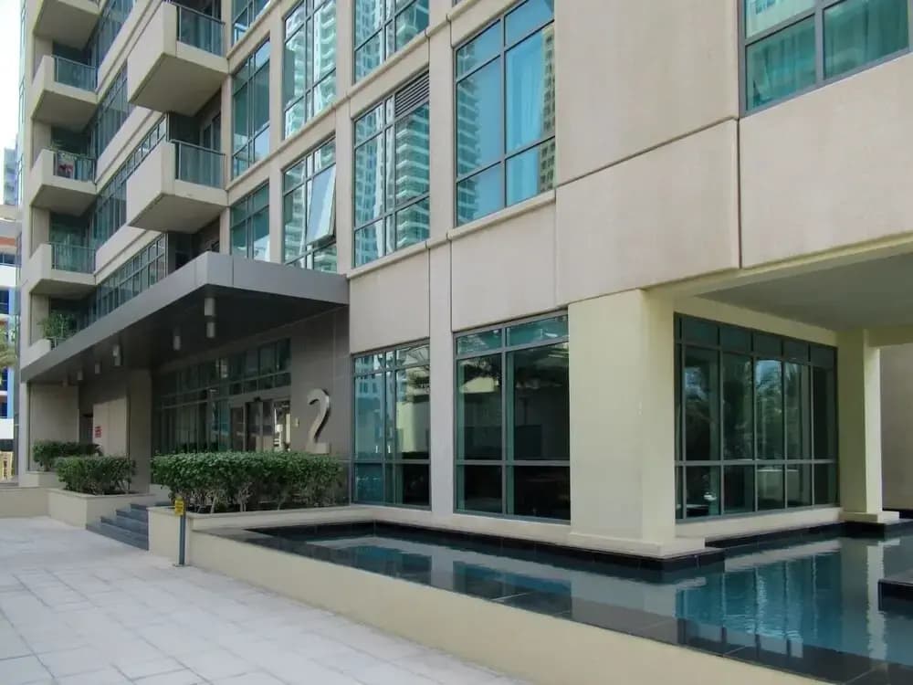 Striking 1BR in Dubai Marina - Minutes From Beach - main photo