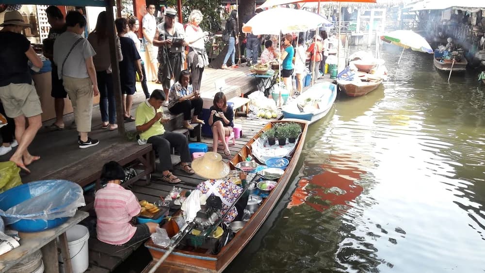 One Bangkok Hostel @Love District - photo 20