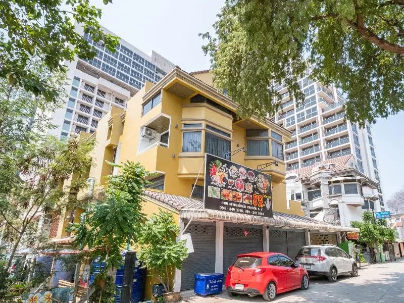 Oyo 648 Ake Apartment - main photo