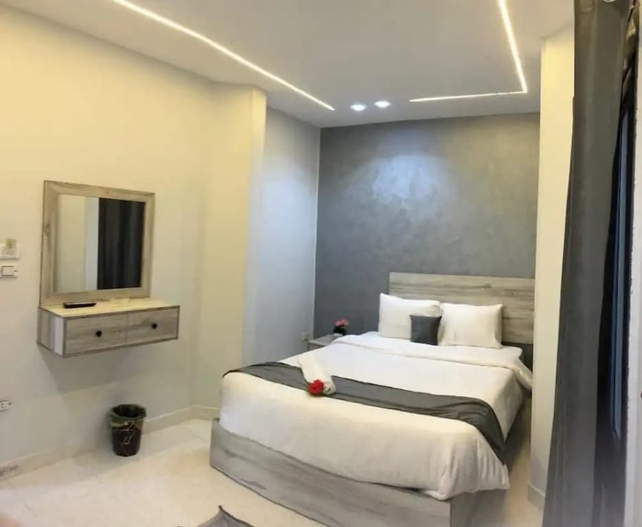 Garden City House Hotel - photo 1