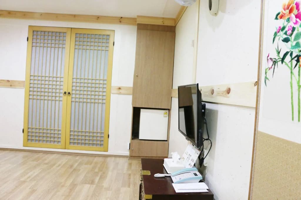 Mizo Hotel - photo 3