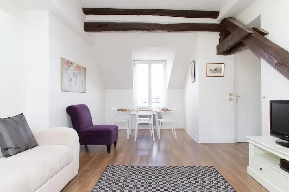 Le Marais - Beaubourg Apartment - photo 5