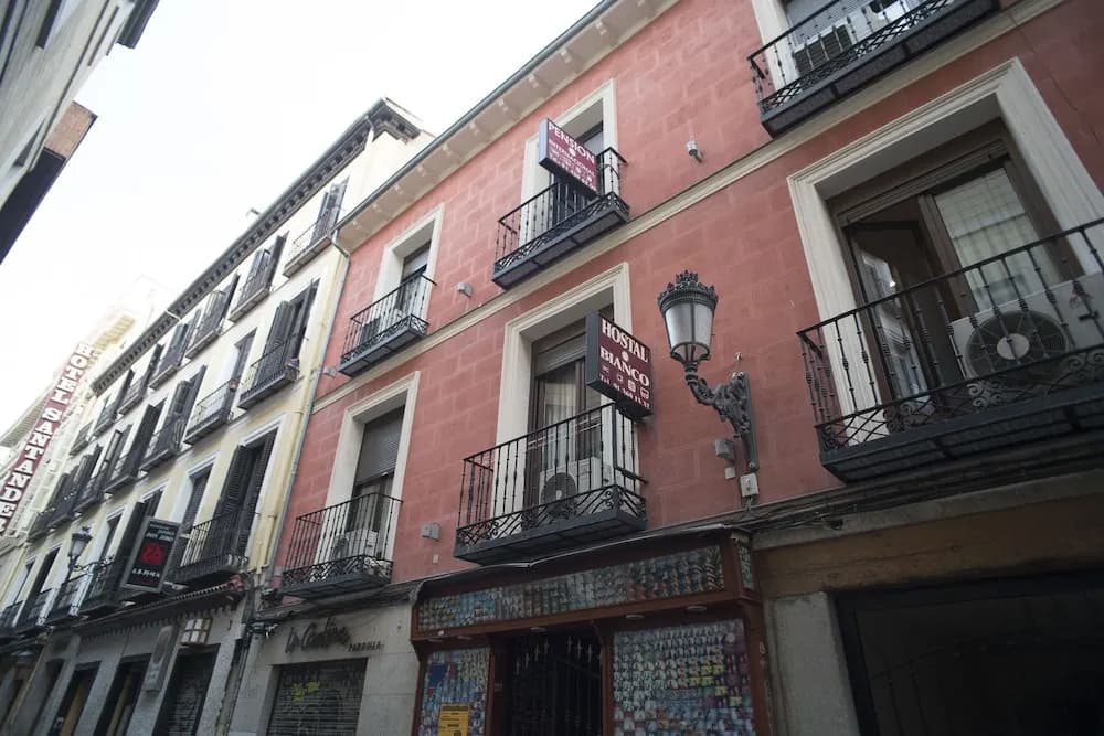 Hostal Bianco - photo 1