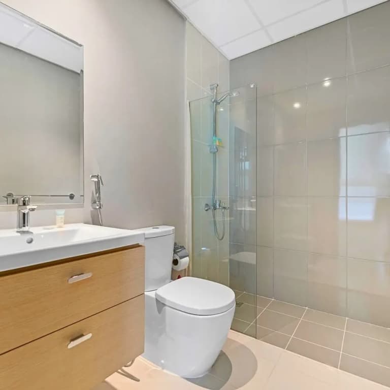 Modern 3BR townhouse in Damac Hills 2 - photo 26
