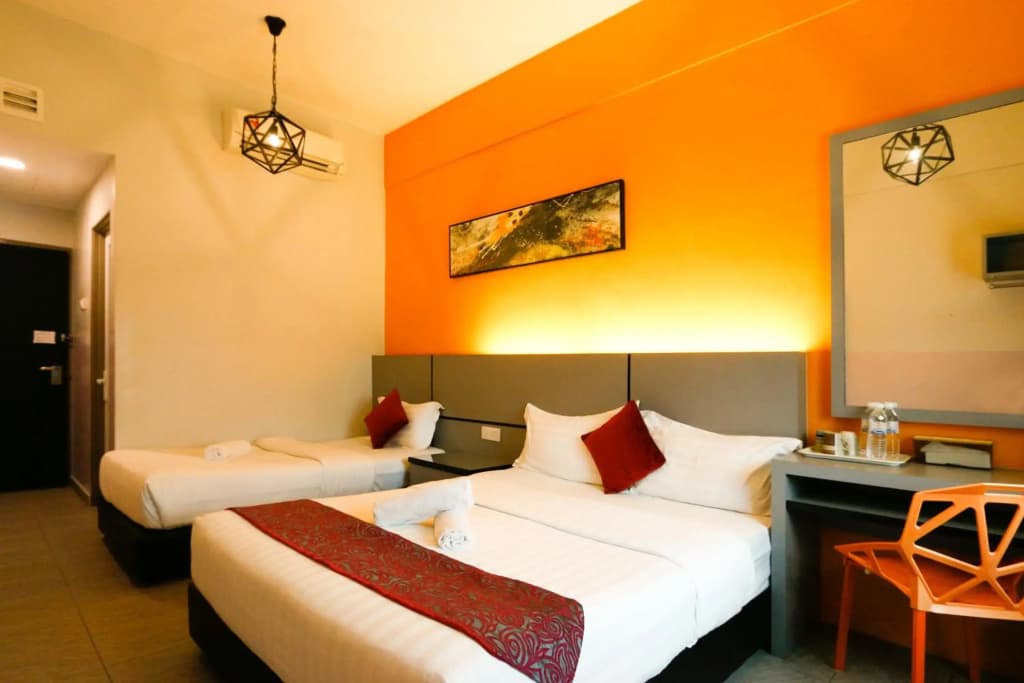Travelland Hotel - photo 3