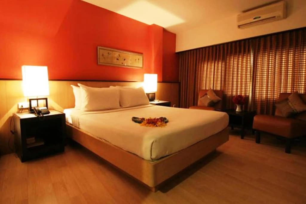 The Rose Hotel Bangkok - photo 3