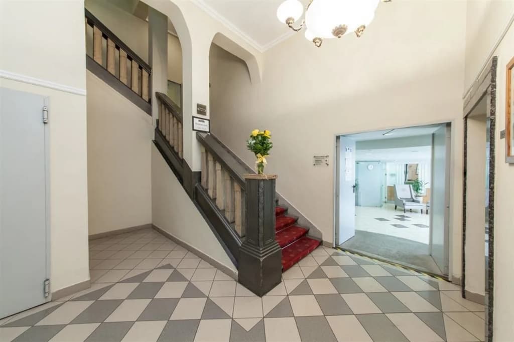 East City Hotel - photo 16