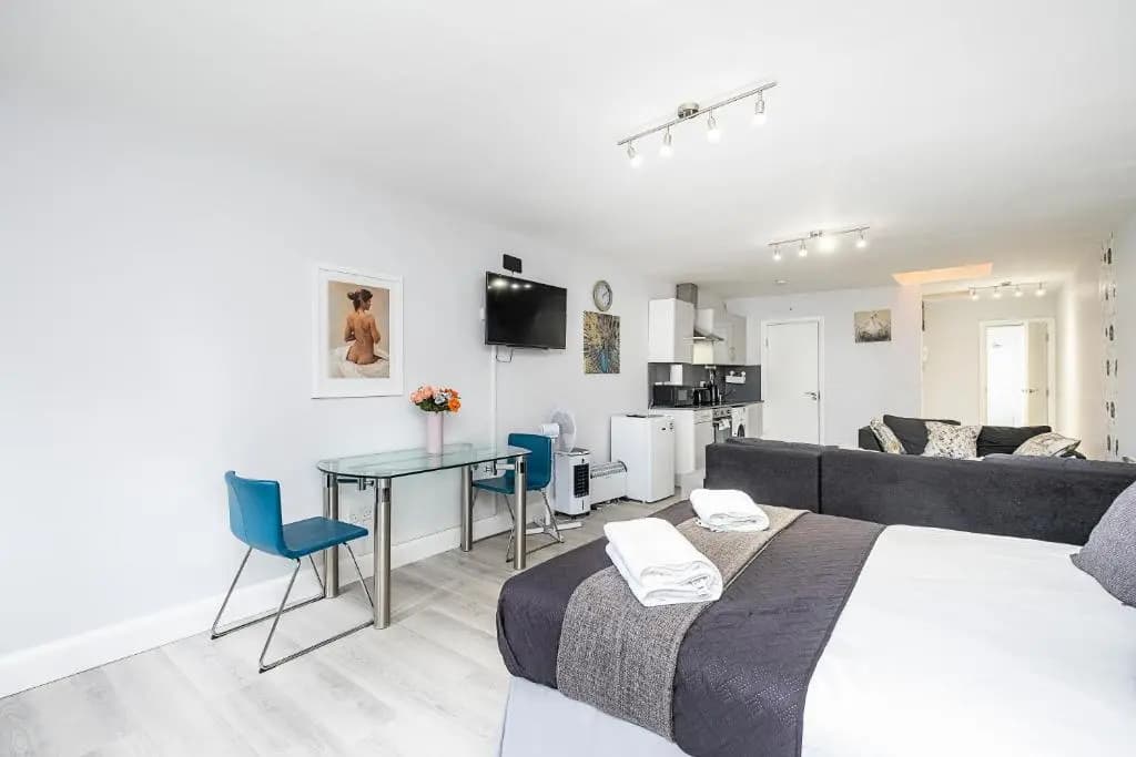 Securematics Executive Studio Apartments - photo 15