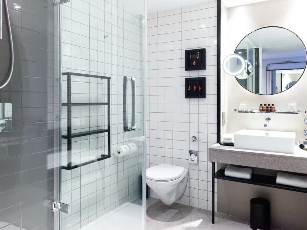 The Trafalgar St. James London, Curio Collection by Hilton - photo 40