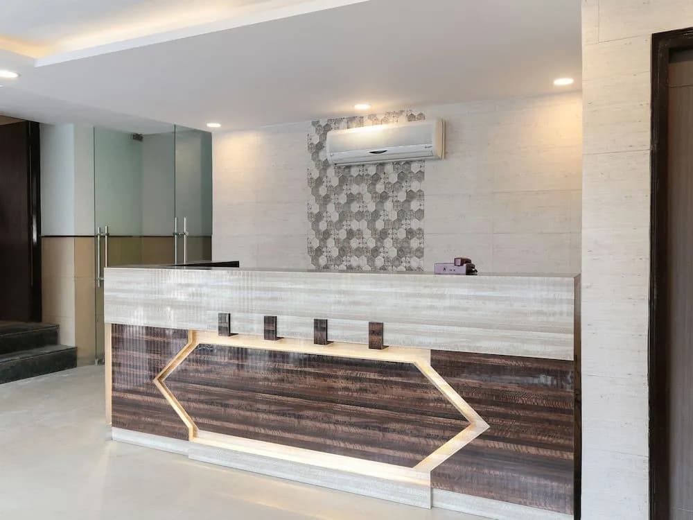 OYO 19631 Grand Aerocity - photo 11