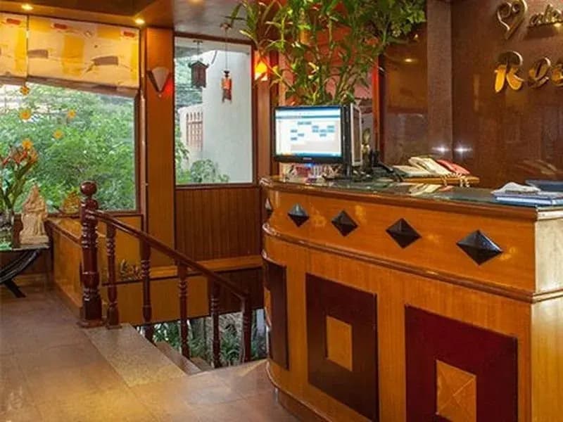 Valentine Hotel - photo 12