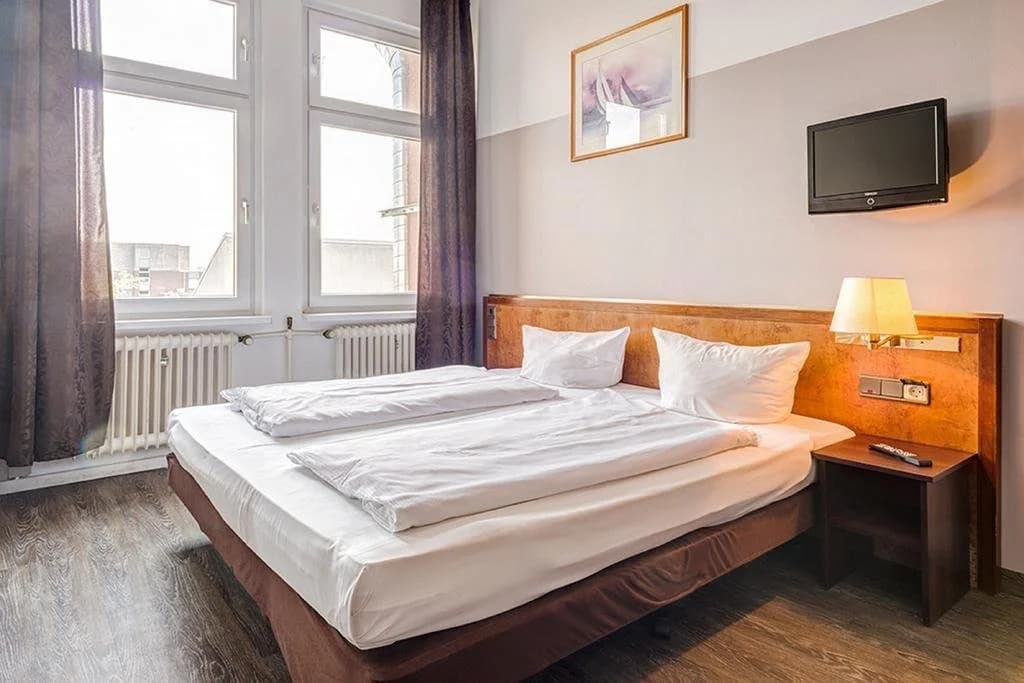 Potsdamer Inn - photo 32