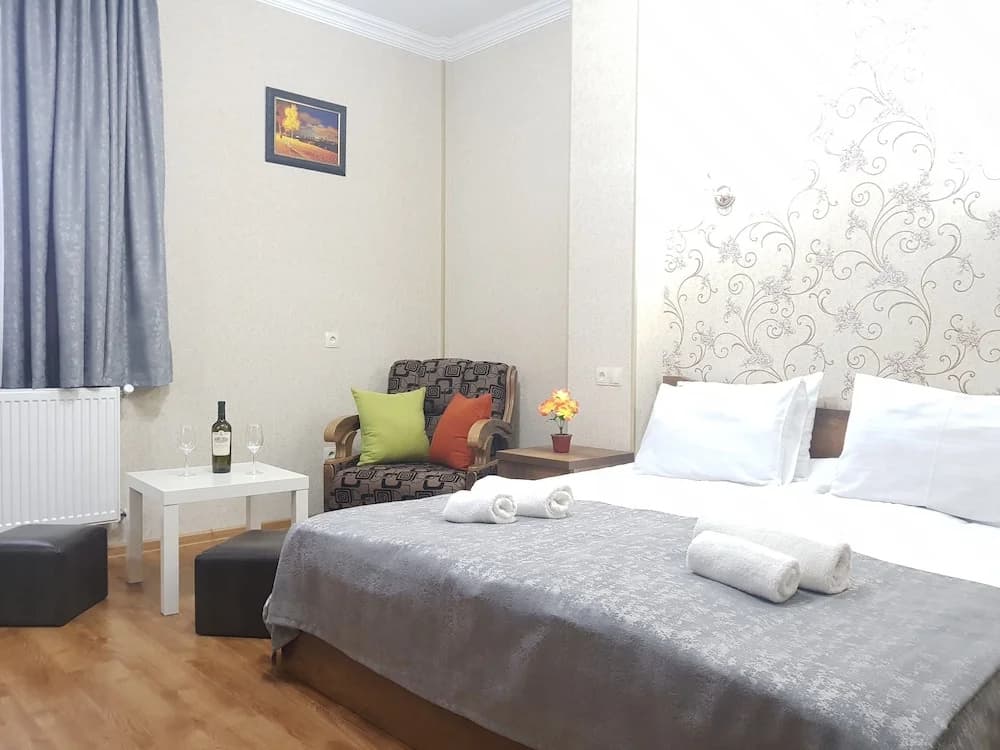 Gold Line Hotel - photo 6