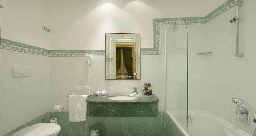 Hotel San Luca - photo 27
