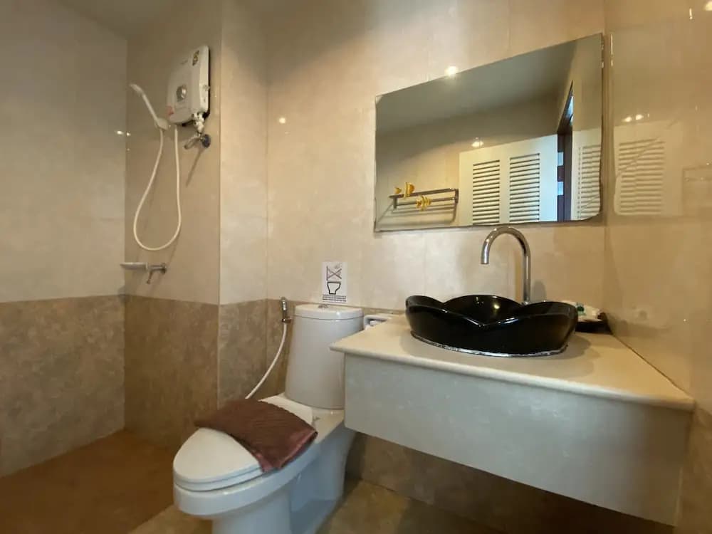 C.A.P. Mansion Hotel - photo 8