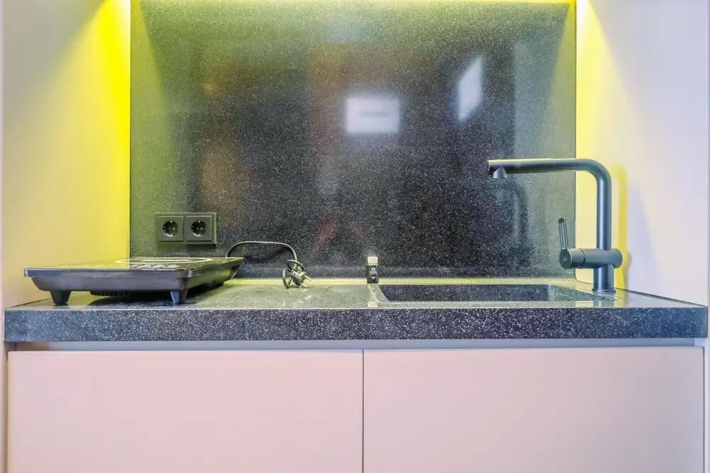Exclusive and Modern Studio at Menteng Park Apartment - photo 11