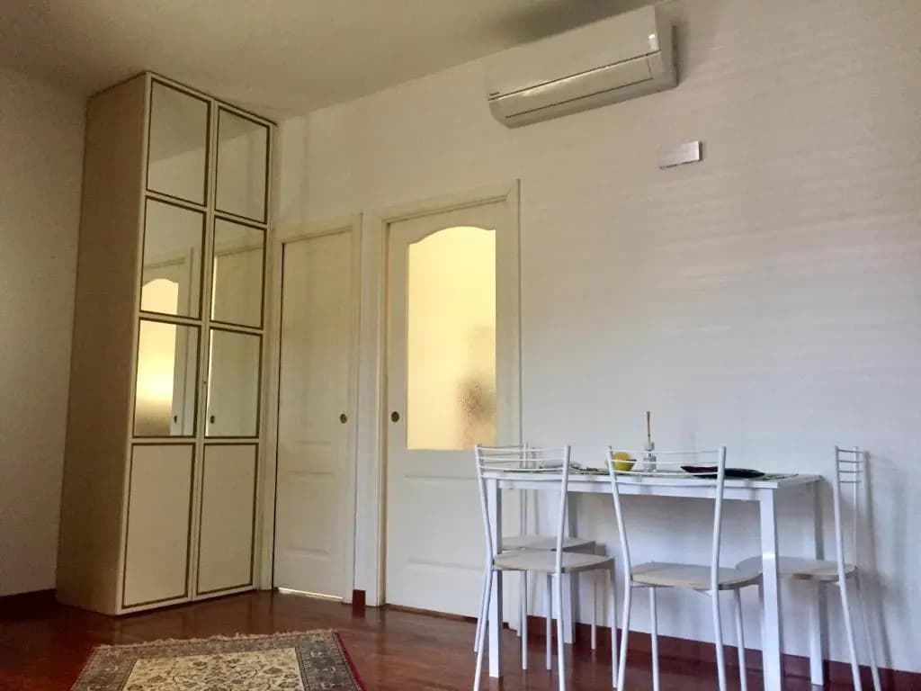 Suite 996 - photo 2