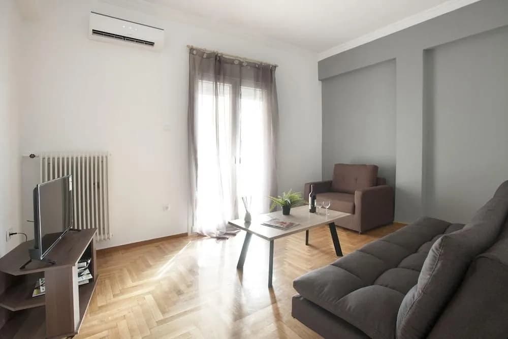 Kolonos - A Renovated Apartment - photo 2