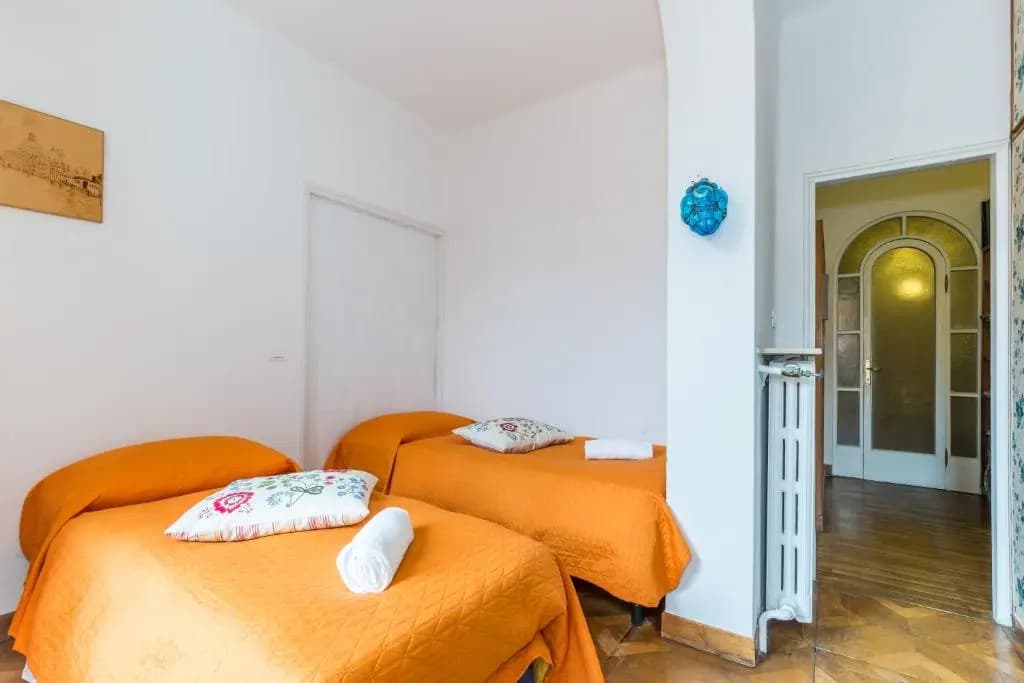 Amadeus Bed and Breakfast - photo 4