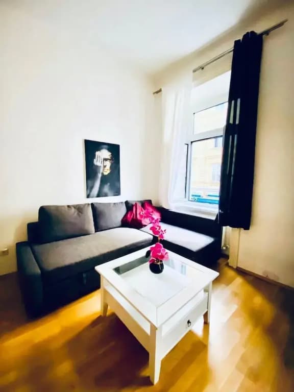 2BR Apartment Close to Stadthalle - photo 9