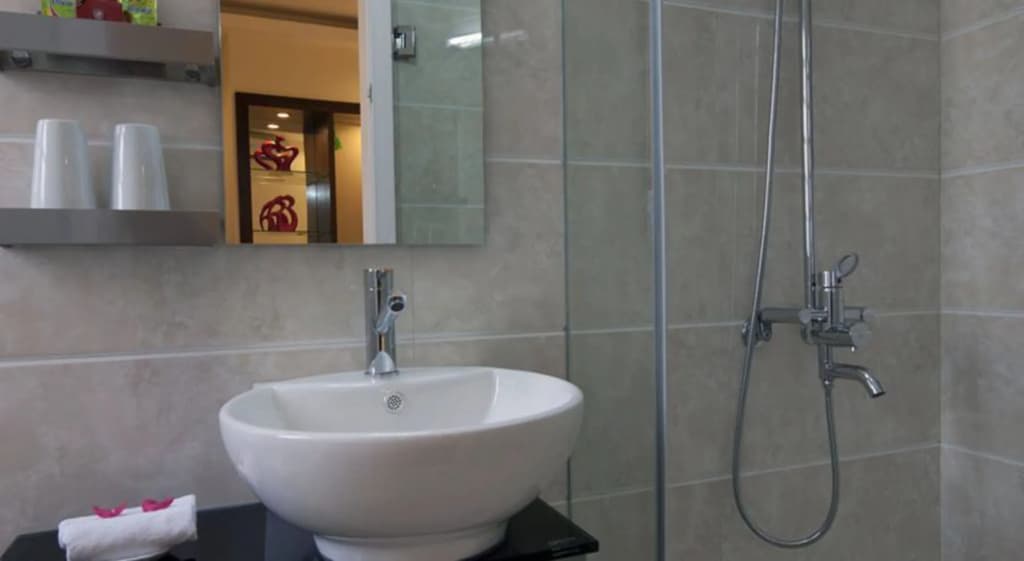 Rising Dragon Legend Hotel - photo 8