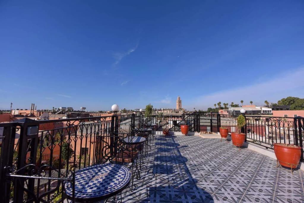 Riad Assia - photo 9