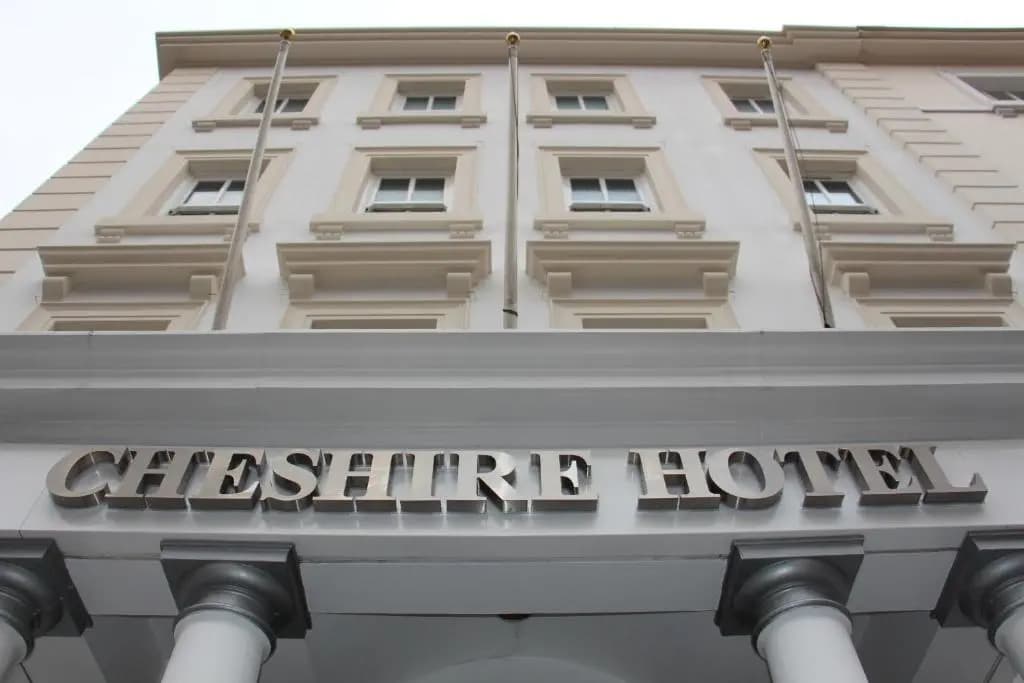 Cheshire Hotel - photo 20