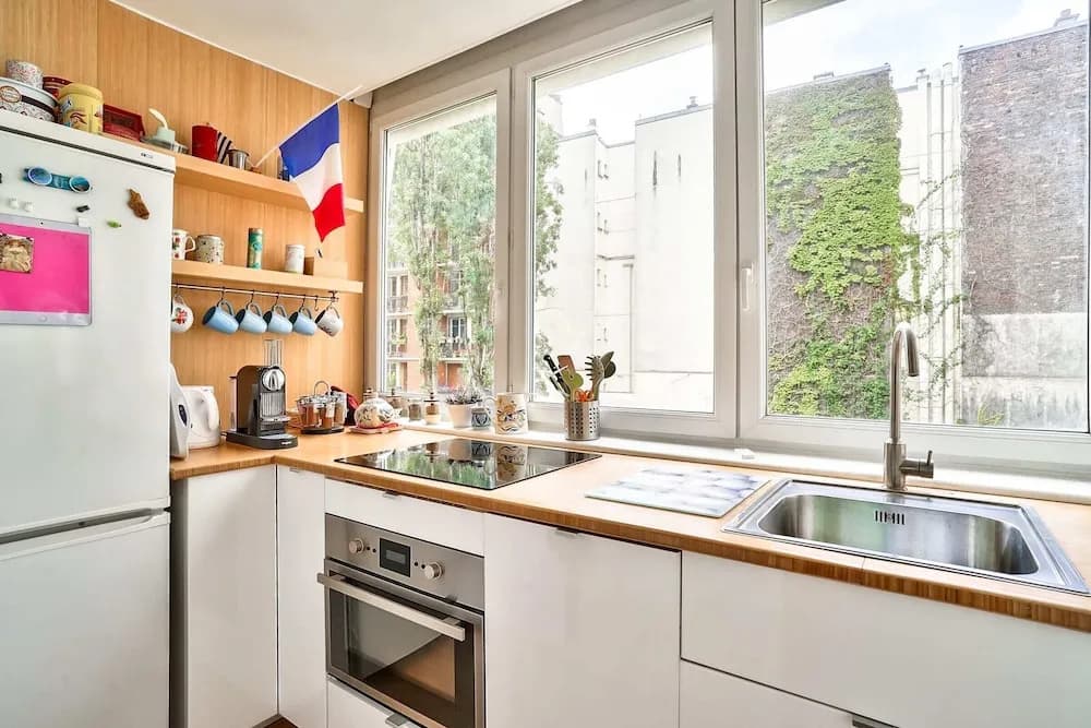 Charming 3 Room Apartment - Paris - photo 14
