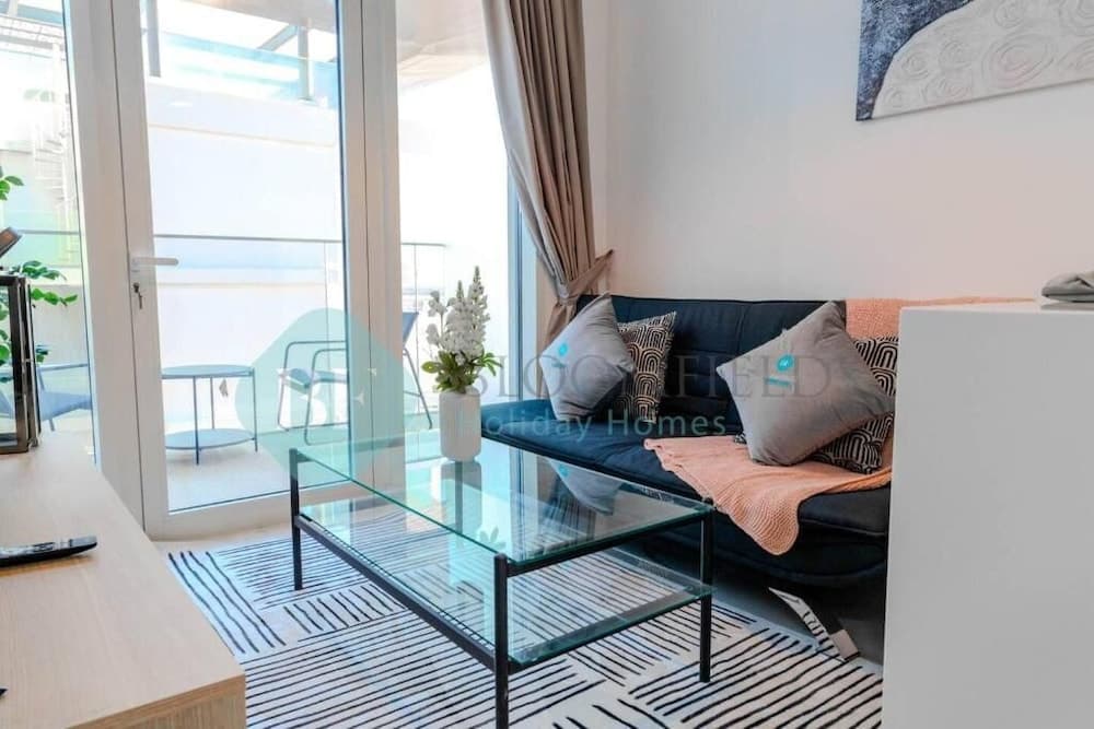 Bloomfields Adorable 1BR in Oasis Ma - photo 4