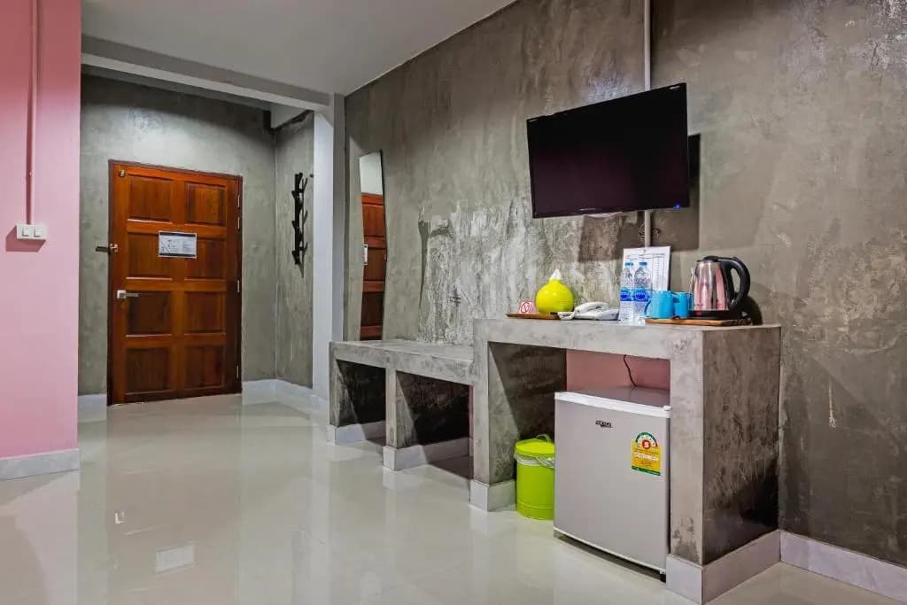 The Guest Hotel - photo 4