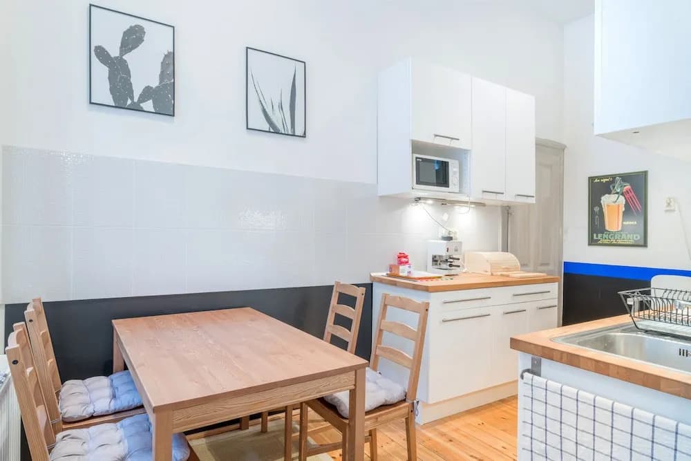 Kiraly 99 Apartment - photo 12