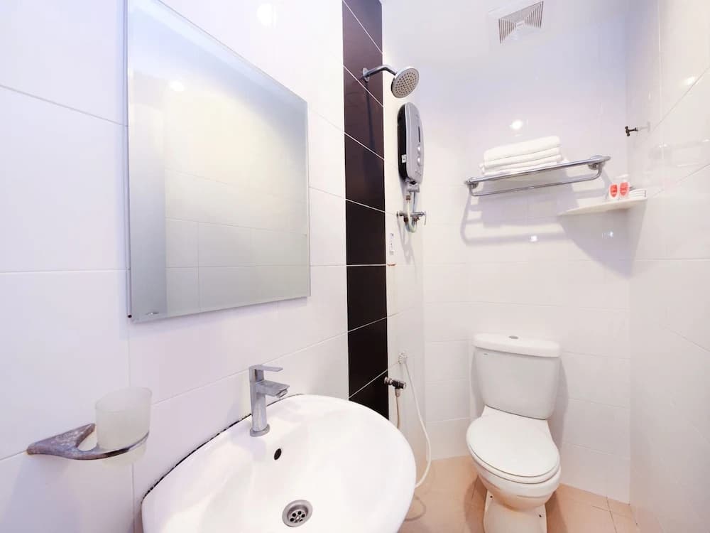 Super OYO 635 Seven Days Hotel - photo 9