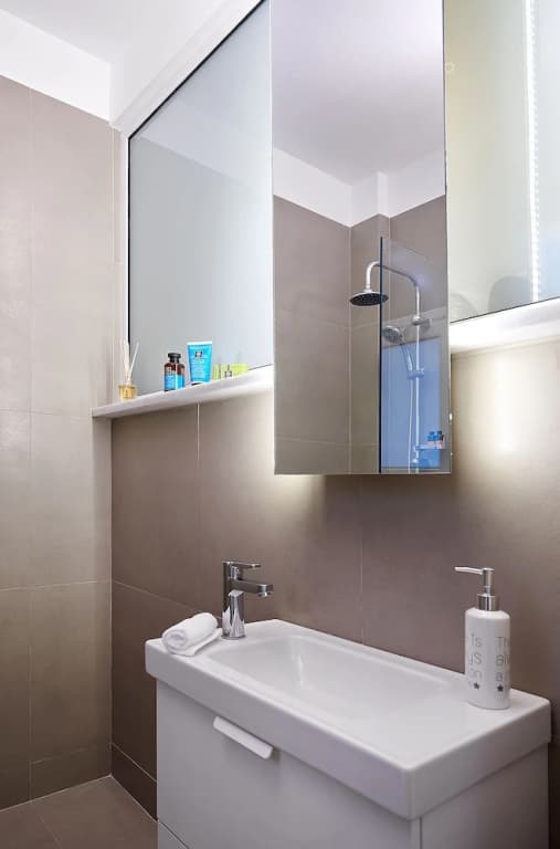 Parthenon Apartment - photo 8