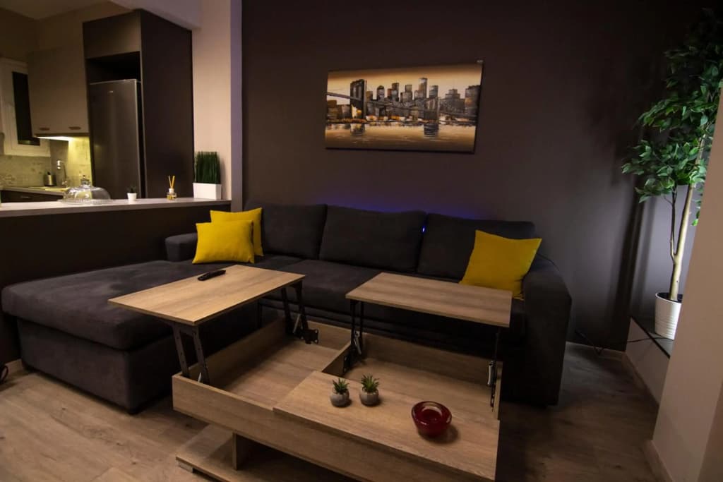Luxury apartment 10’ from the center! - photo 10