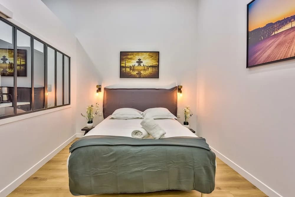 05 - Designed Parisian Flat - photo 4