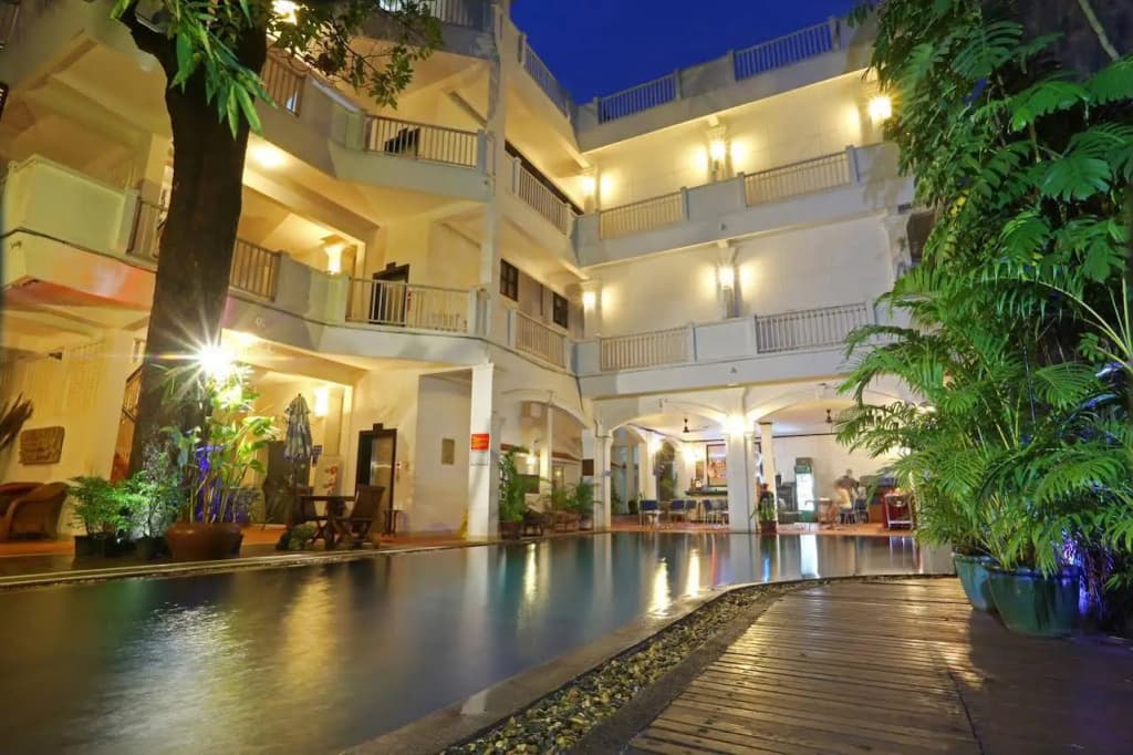 Grand Sunset Angkor Hotel - photo 1