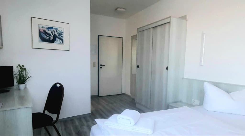 Central-Hotel Tegel - photo 3