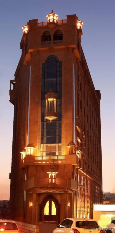Platinum Hotel - photo 1