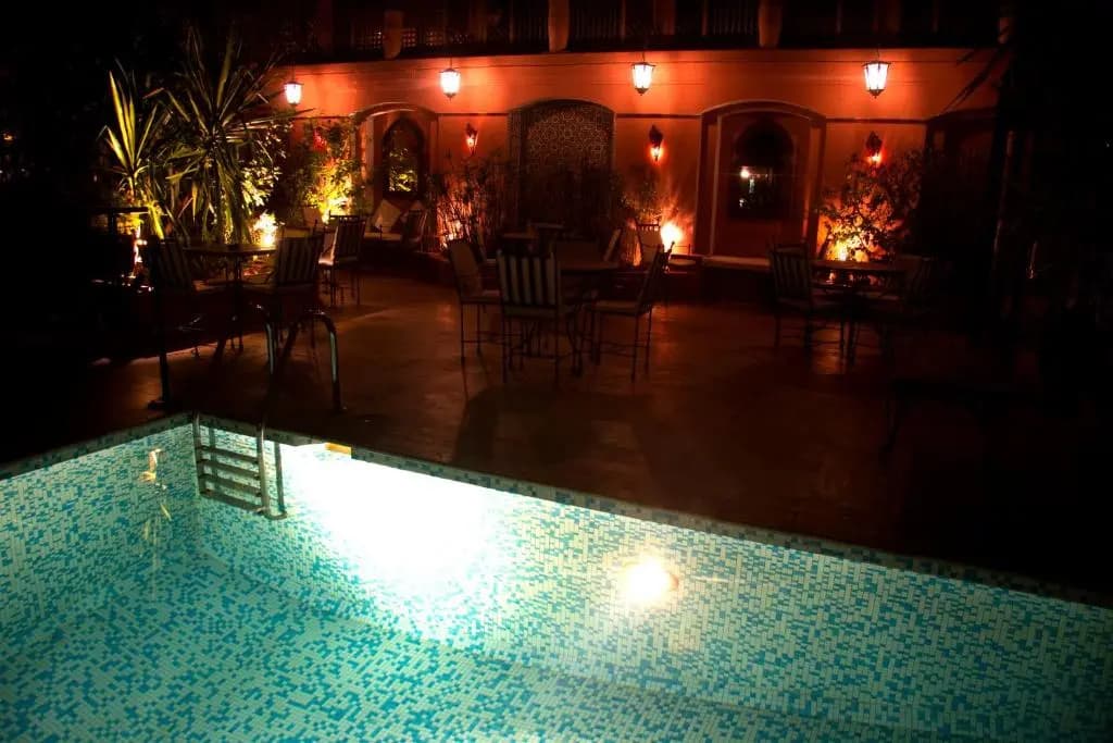 Hotel Nassim - photo 17