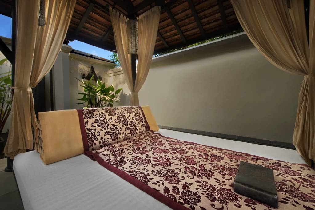 Marriott's Phuket Beach Club - photo 2