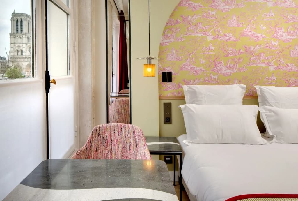 Hotel Les Rives De Notre Dame - photo 4