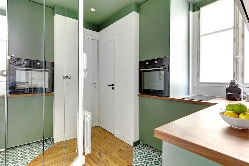 Chic 1BR by Eiffel Tower & Champ de Mars - photo 11