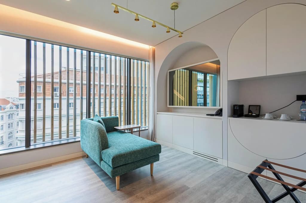 Luster Hotel - photo 15