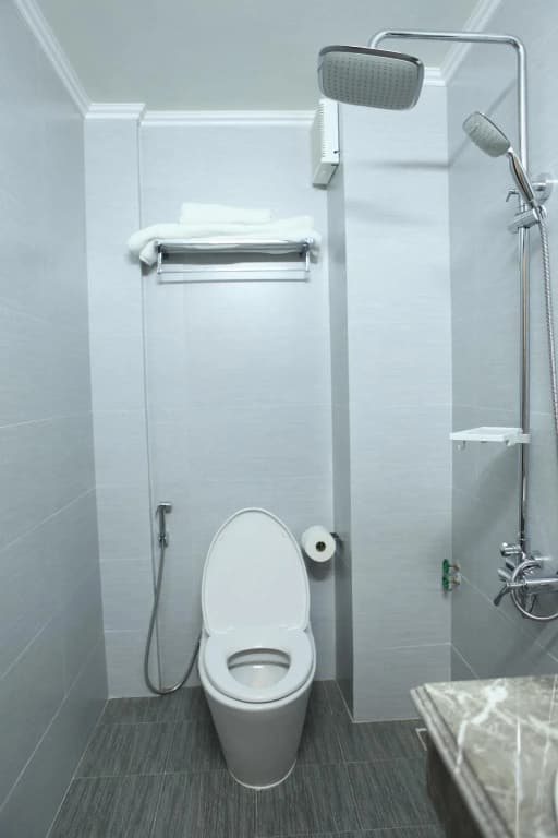 Hera Halong Hotel - photo 9