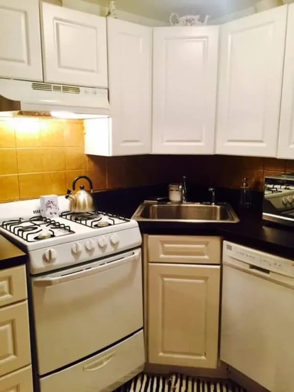 Charming Studio Half Block To Central Park Uws - photo 16