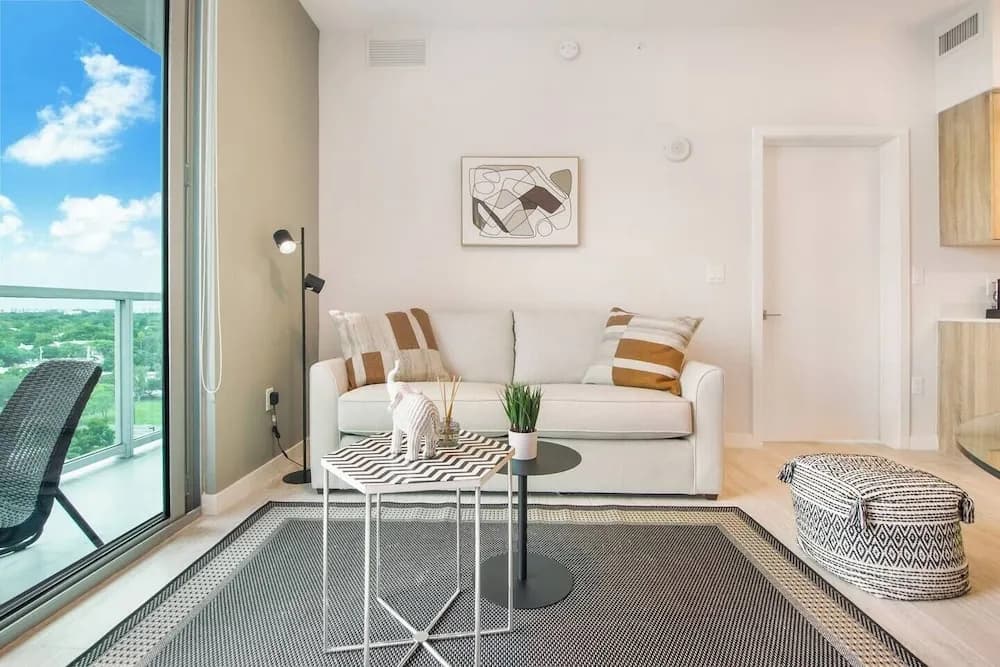 Spacious 2-Bedroom Apartment - photo 31