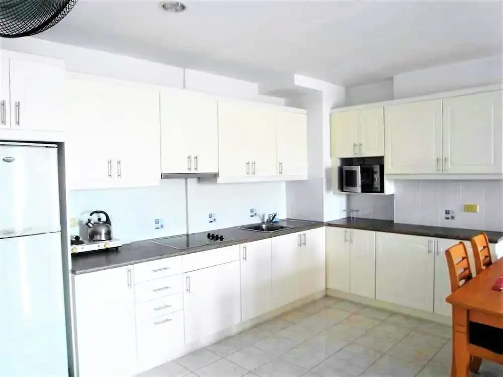 Sea View 1 bed Apartment - photo 12