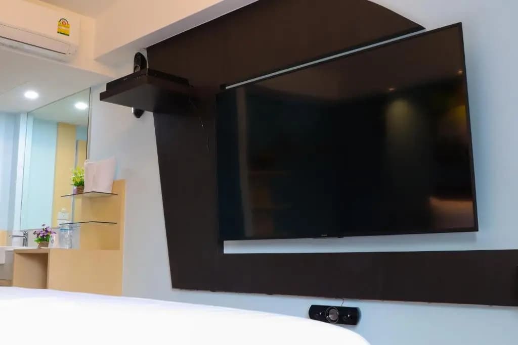 Lucky Panda Hotel - photo 13